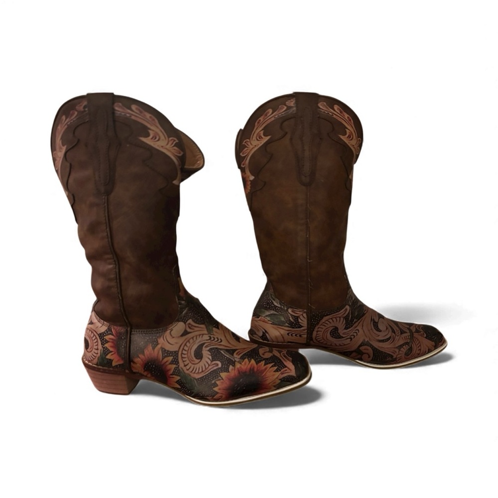 Elegant Brown Patterned Heeled Boots
